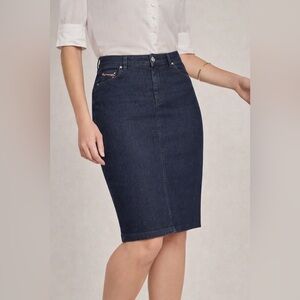 Simon Chang | 6 | Denim Pencil Skirt
